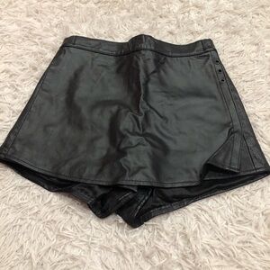 USA Bikers Dream Apparel Skort Leather Shorts Size 5/6 Black